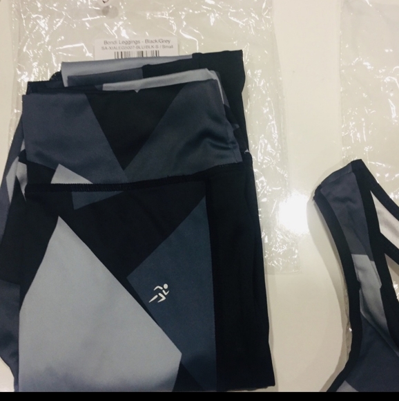 Savoy Bondi Workout Set - Picture 2 of 2